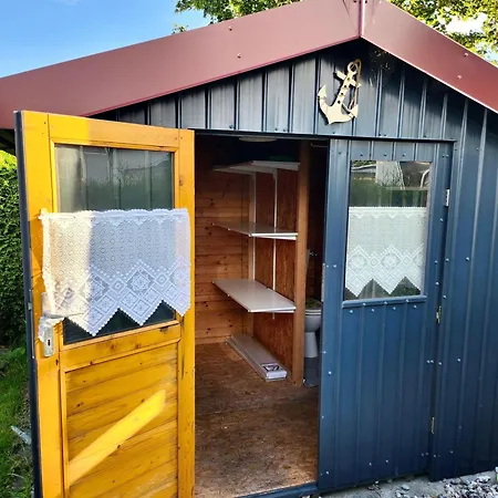 Ferienhaus Grosser-schoener-wohnwagen-mit-garten-in-groemitz-400m-vom-meer *